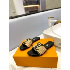 Louis Vuitton Slippers